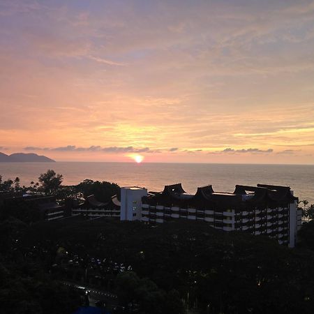 Green Ocean Seaview Apartment Batu Ferringhi Esterno foto