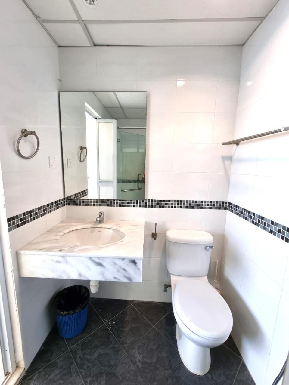 Green Ocean Seaview Apartment Batu Ferringhi Esterno foto