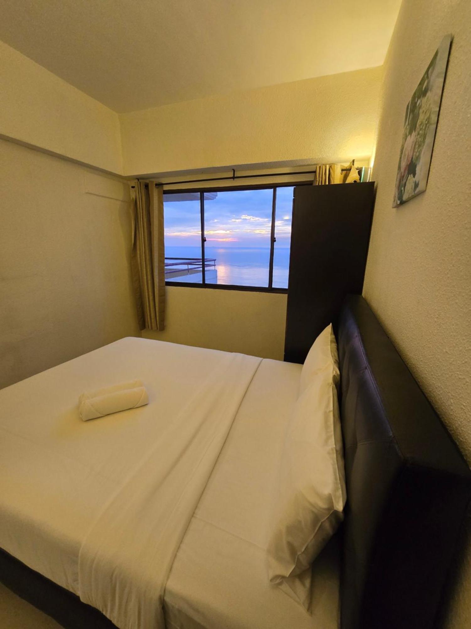 Green Ocean Seaview Apartment Batu Ferringhi Esterno foto