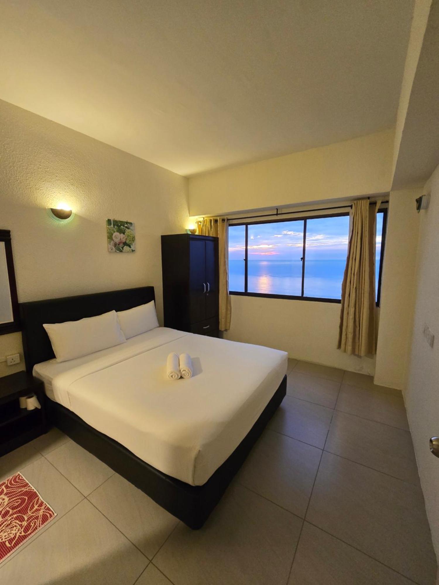 Green Ocean Seaview Apartment Batu Ferringhi Esterno foto